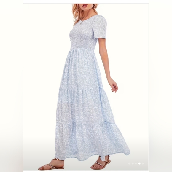 Elegant Blue Maxi Dress - Picture 2 of 3